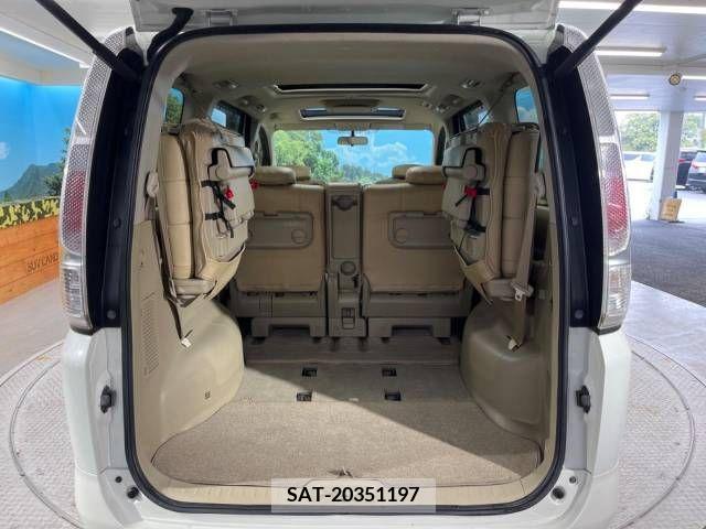 Nissan SERENA 2007-08 254611-10