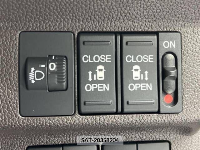 Honda FREED 2019-07 331379-2