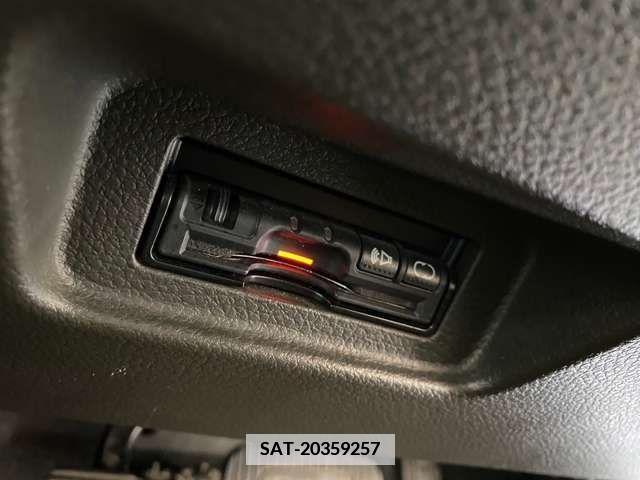 Nissan CUBE 2011-12 358399-12