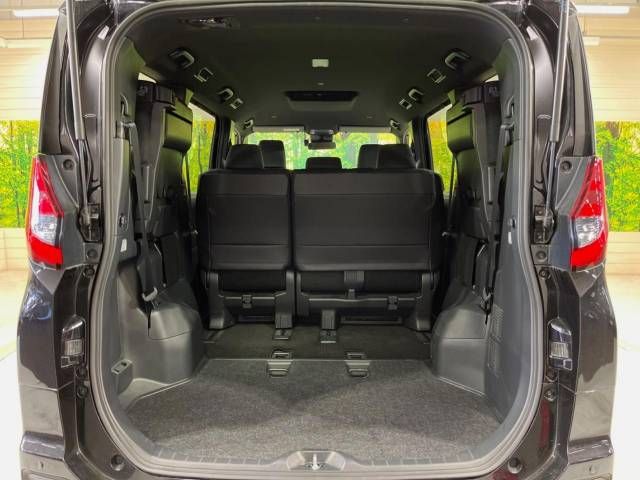 Toyota NOAH 2023-06 191365-11