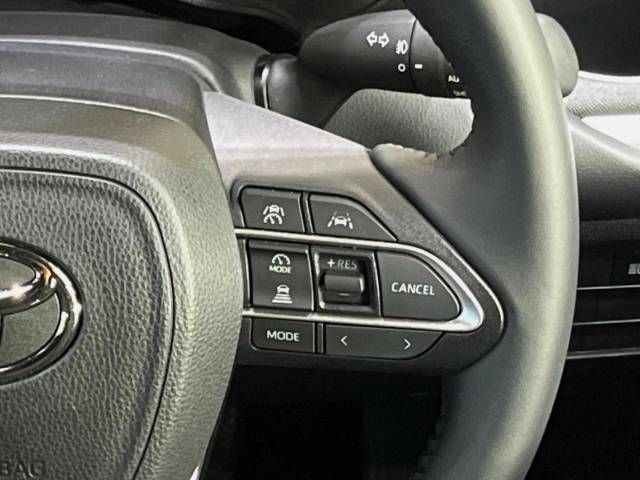 Toyota NOAH 2023-06 191365-7