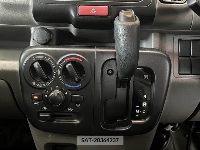 Mazda SCRUM 2017-03 301838-4