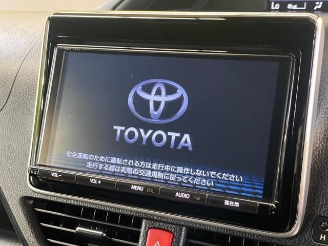 Toyota VOXY 2017-08 181982-2