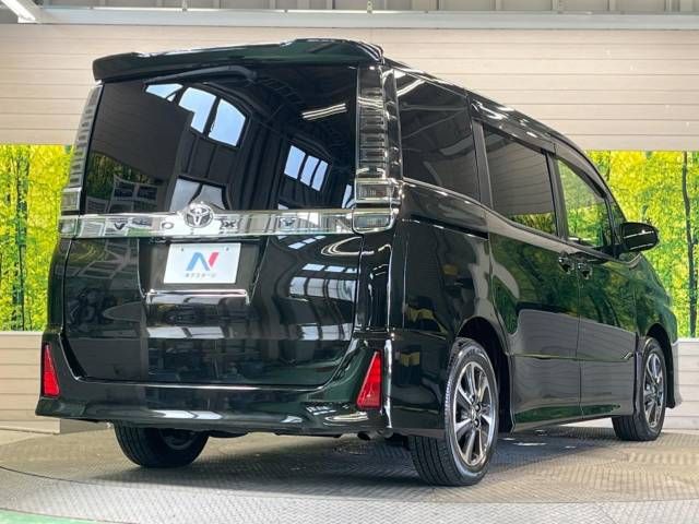 Toyota VOXY 2017-08 181982-17