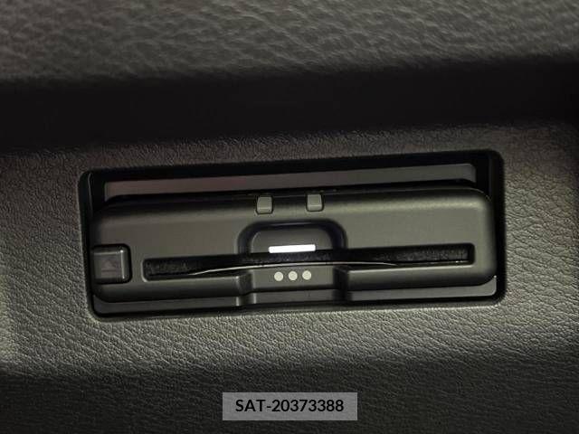 Nissan KICKS 2021-01 274063-7