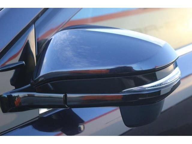 Toyota HARRIER HYBRID 2017-11 11037-7
