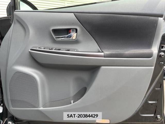 Toyota PRIUS ALPHA 2013-10 366788-19