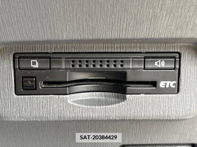 Toyota PRIUS ALPHA 2013-10 366788-6