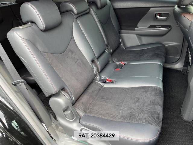 Toyota PRIUS ALPHA 2013-10 366788-8