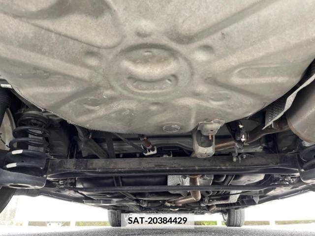 Toyota PRIUS ALPHA 2013-10 366788-15