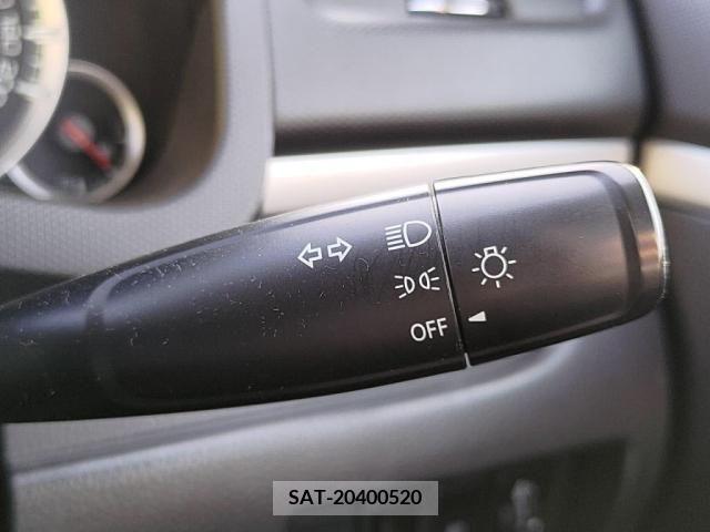 Suzuki SWIFT 2011-12 352773-17