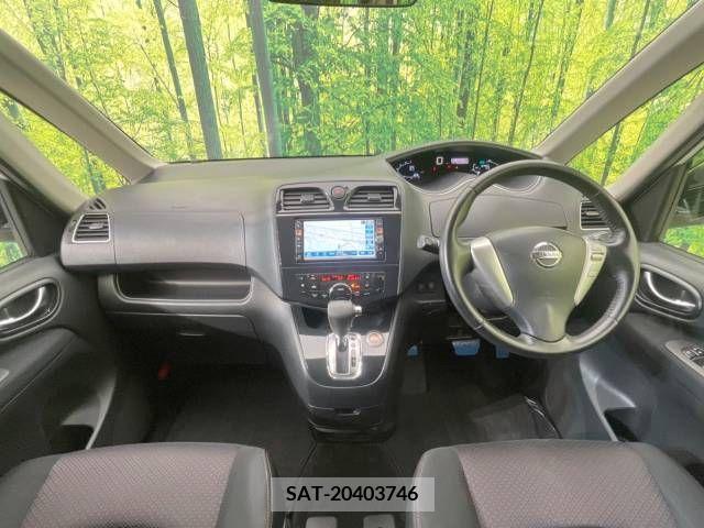 Nissan SERENA 2012-08 345762-1