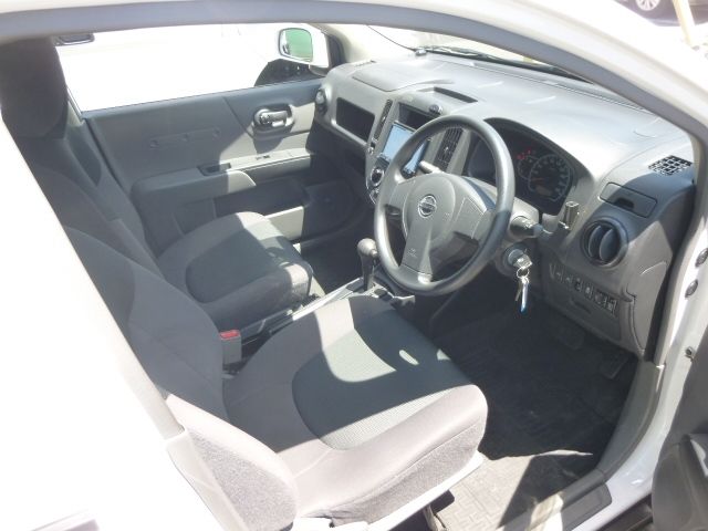 Nissan AD VAN 2018-06 4214-7