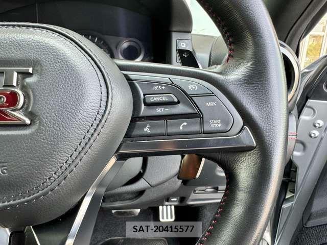 Nissan GT-R 2017-05 379004-12