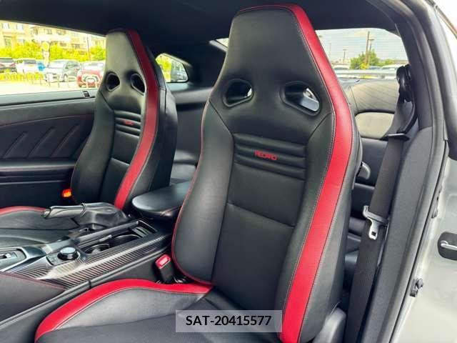 Nissan GT-R 2017-05 379004-7