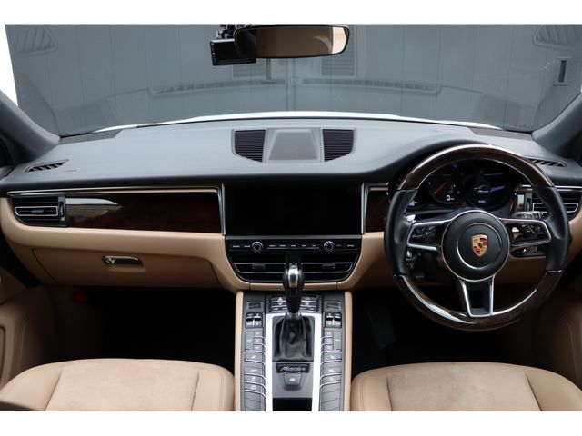 Porsche MACAN 2019-11 824-11
