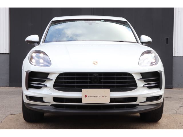 Porsche MACAN 2019-11 824-3