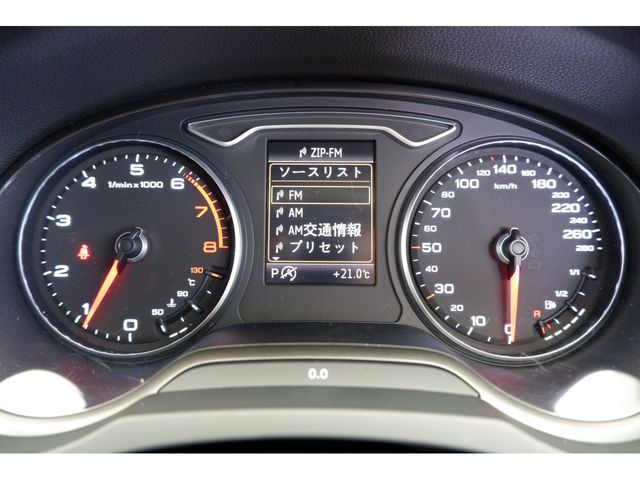 Audi A3 SEDAN 2015-03 14510-21