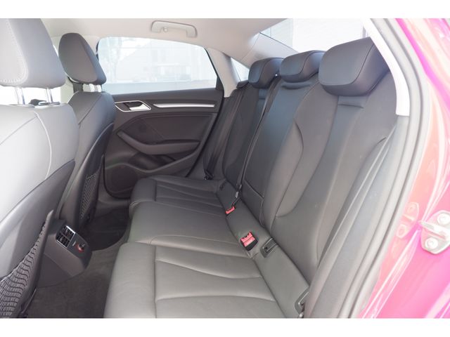 Audi A3 SEDAN 2015-03 14510-13