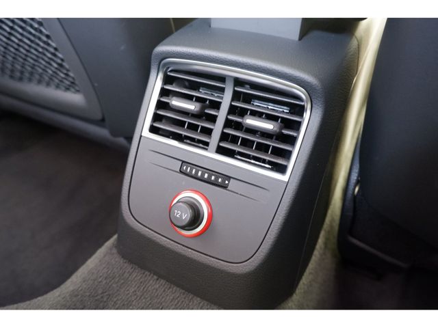 Audi A3 SEDAN 2015-03 14510-26