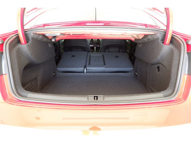 Audi A3 SEDAN 2015-03 14510-11