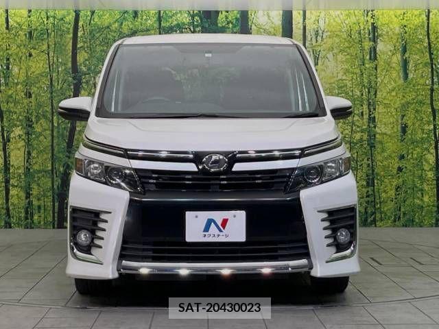 Toyota VOXY 2014-05 370313-15