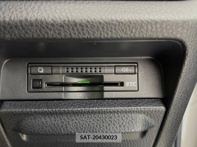 Toyota VOXY 2014-05 370313-5