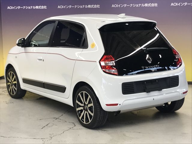 Renault TWINGO 2018-08 11641-10