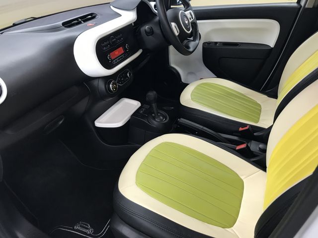 Renault TWINGO 2018-08 11641-16