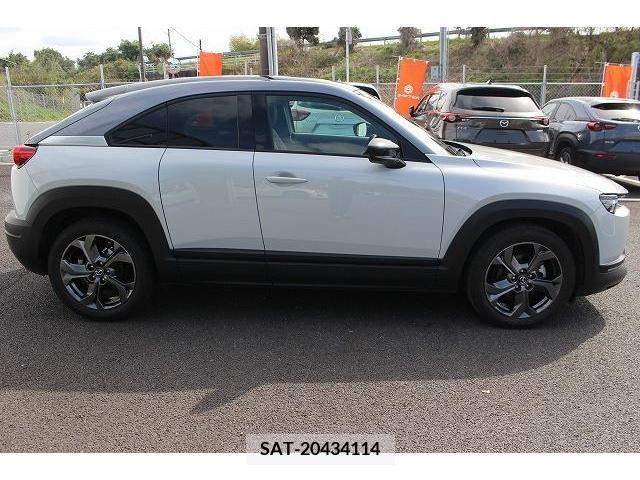 Mazda MX-30 2022-09 302258-8