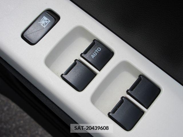Suzuki ALTO 2016-02 325599-8