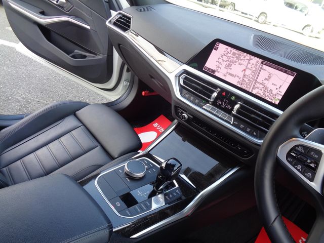 Bmw 3 SERIES 2019-03 14652-1