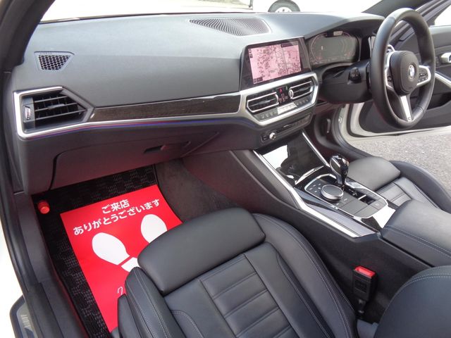 Bmw 3 SERIES 2019-03 14652-15