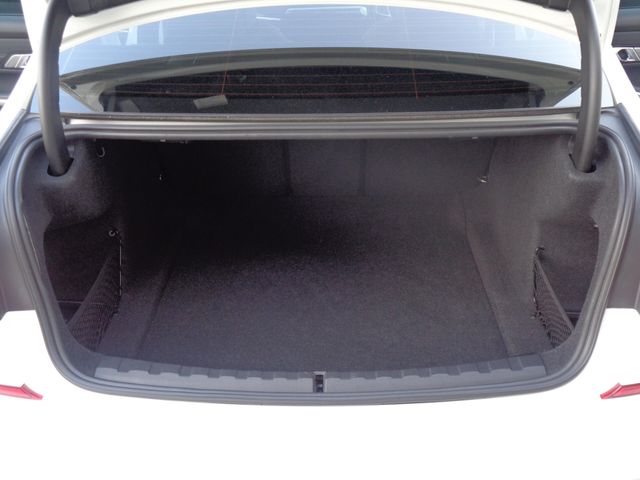 Bmw 3 SERIES 2019-03 14652-7