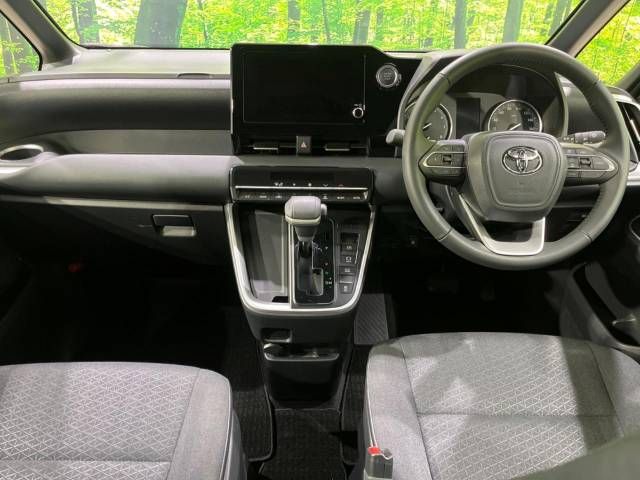 Toyota NOAH 2023-06 181044-1
