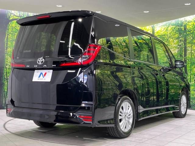 Toyota NOAH 2023-06 181044-17