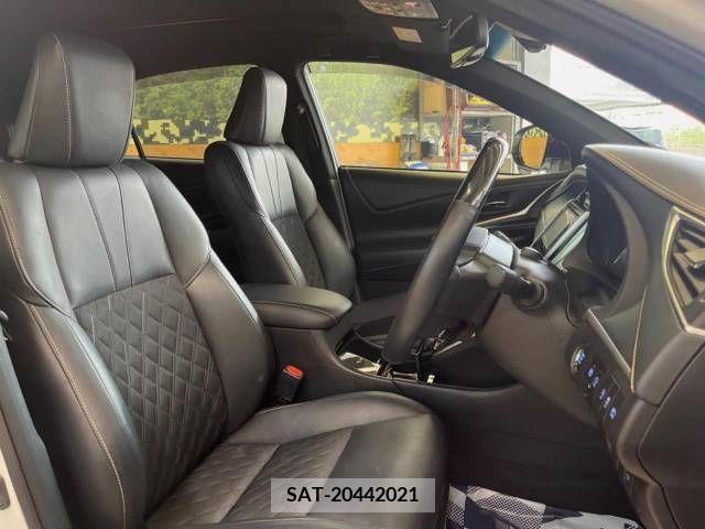 Toyota HARRIER 2018-11 271601-9