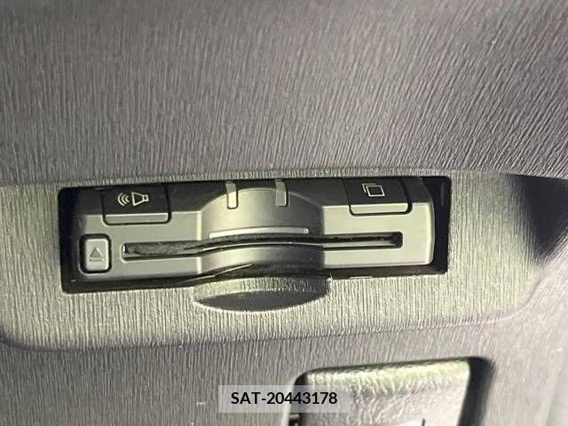 Toyota PRIUS 2013-09 350423-4