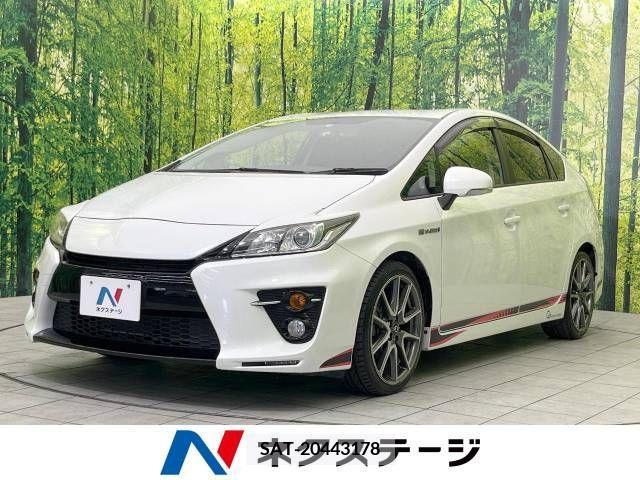 Toyota PRIUS 2013-09 350423-0