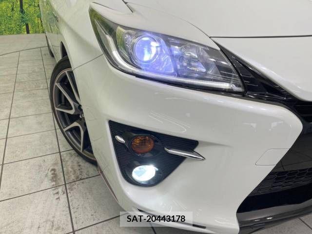 Toyota PRIUS 2013-09 350423-12