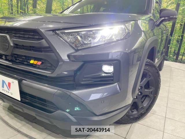 Toyota RAV4 2023-06 213467-12