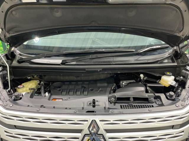 Mitsubishi DELICA D5 2023-05 16431-18
