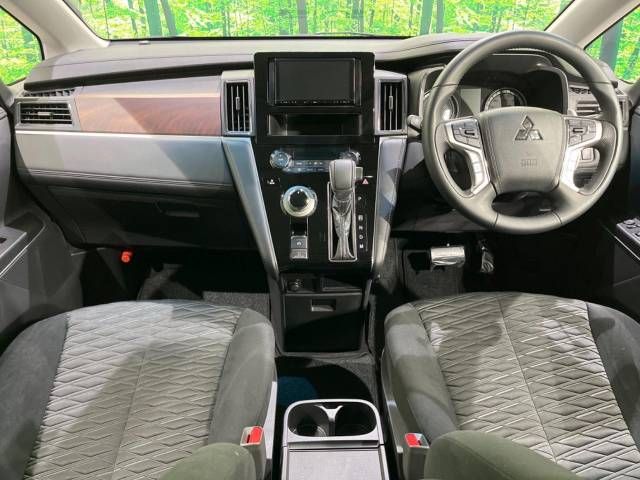 Mitsubishi DELICA D5 2023-05 16431-1