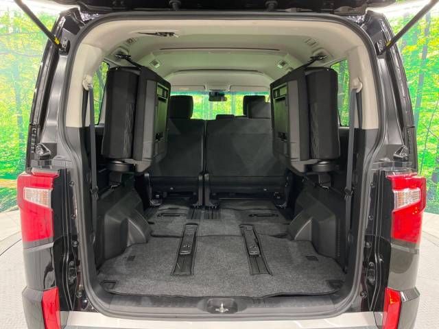 Mitsubishi DELICA D5 2023-05 16431-10