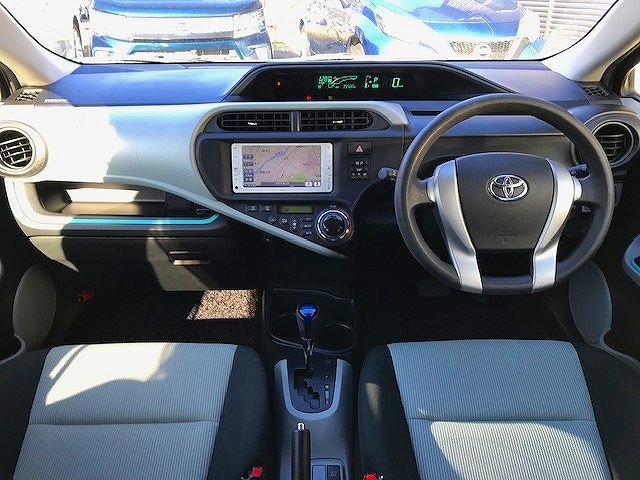 Toyota AQUA 2012-12 192443-1