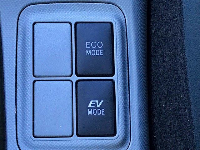 Toyota AQUA 2012-12 192443-5