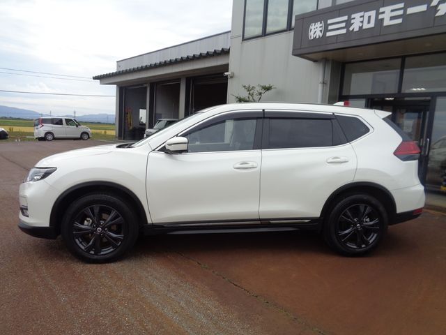 Nissan X-TRAIL 2021-08 10779-5