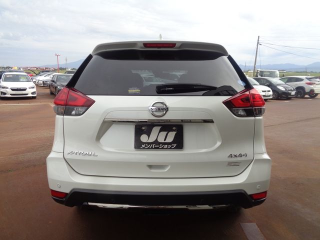Nissan X-TRAIL 2021-08 10779-6