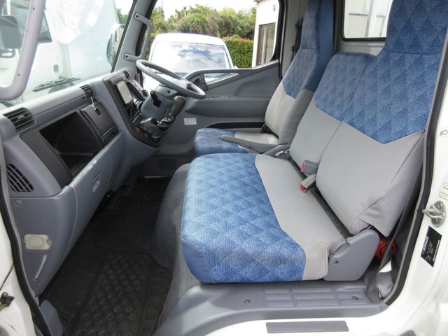 Mitsubishi CANTER 2006-12 16057-11