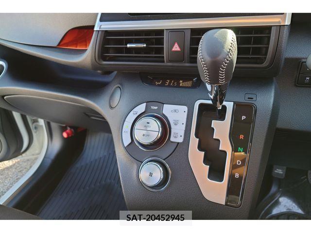 Mitsubishi CANTER 2023-10 237028-19
